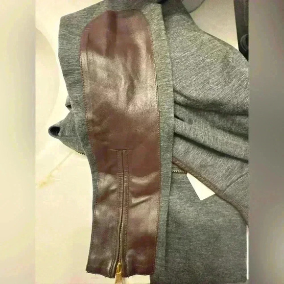 Lauren Ralph Lauren long sleeve 3/4 zippered front with leather on sleeves size2 - Picture 10 of 14